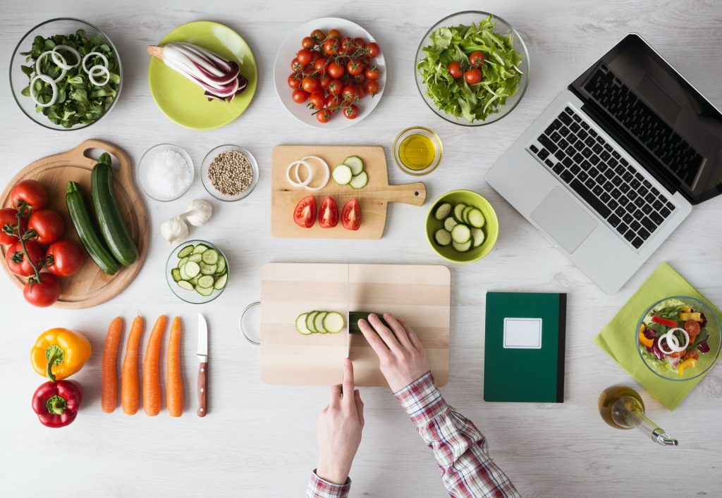 Tools for the Food and Beverage Industry Decernis